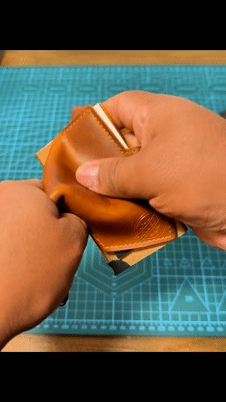 XLCUSIVE™ – Billetera Inteligente de Cuero Genuino