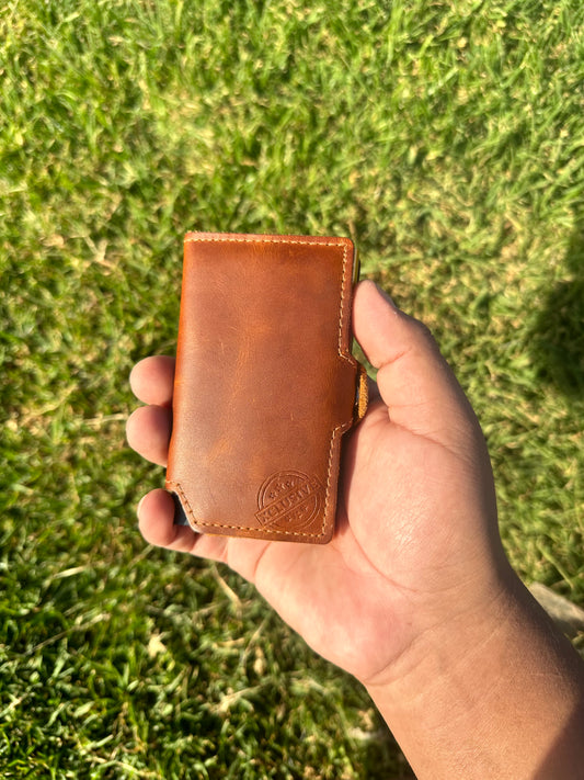 Billetera de Cuero Vacuno Hecha a Mano – Durabilidad Extrema